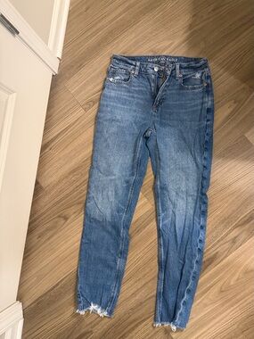 American Eagle Outfitters Distressed High-Rise Cropped Blue Jeans
